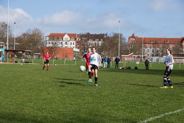 Bild 99 - C-Juniorinnen Kieler MTV -  MTSV POlympia Neumuenster : Ergebnis: 1:0
